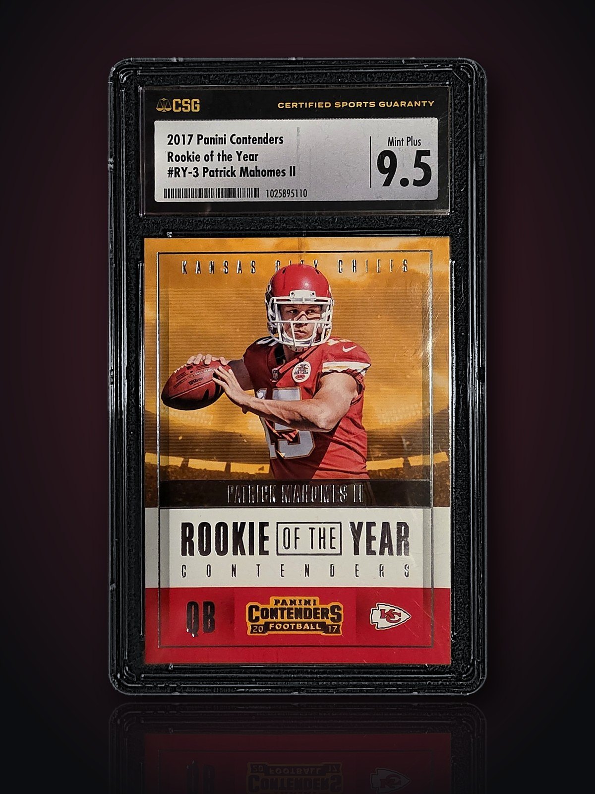 Front of the graded Patrick Mahomes II Contenders Rookie of the Year card